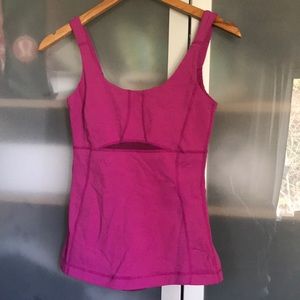 Lululemon full tank sports bra